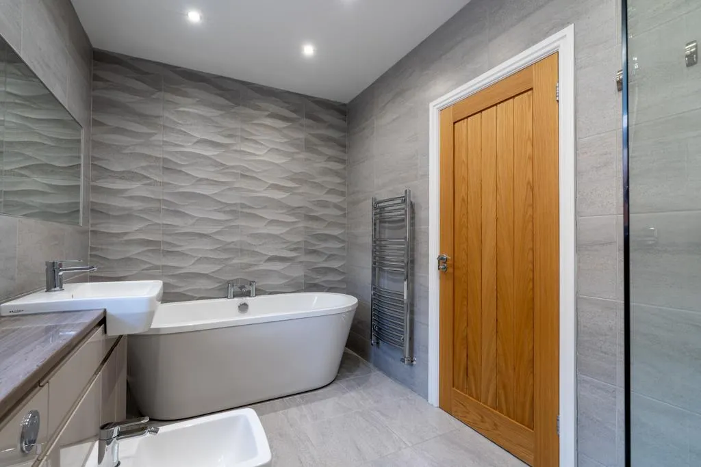 Master En-Suite