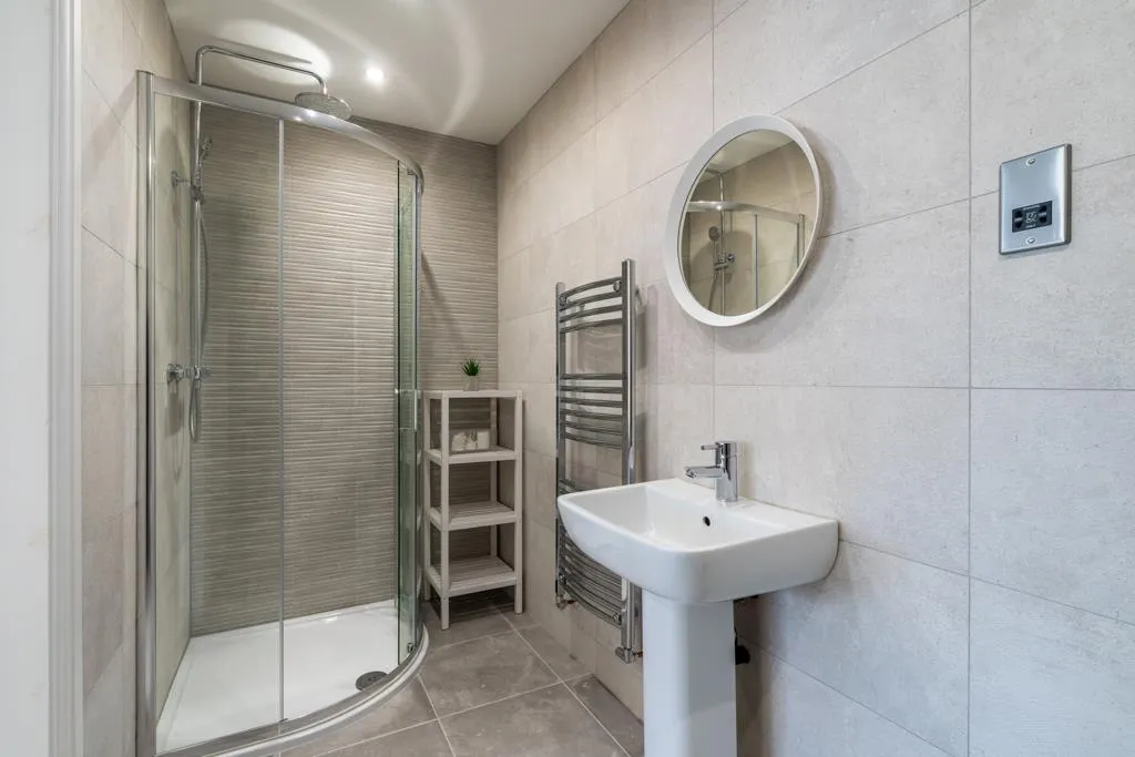 Bedroom 5 En-Suite